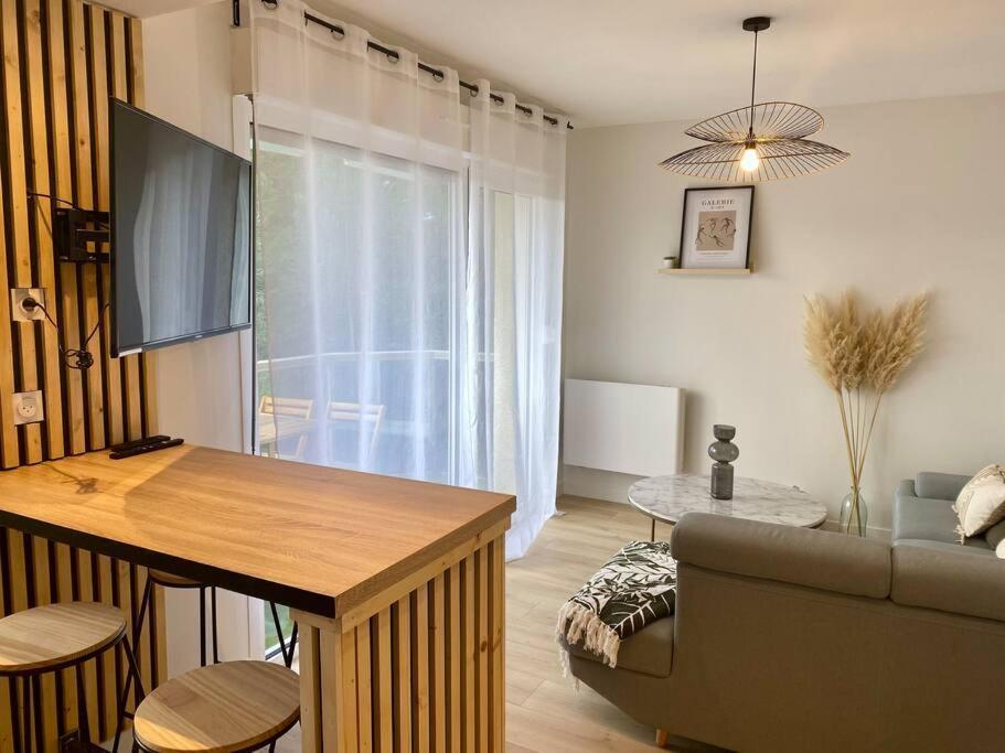 L'Alcove - T2 Calme, Terrasse & Parking Prive Apartment Castres  Exterior foto